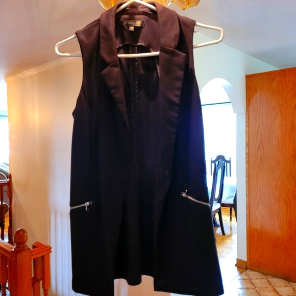 Vests - Picture 1 of 3